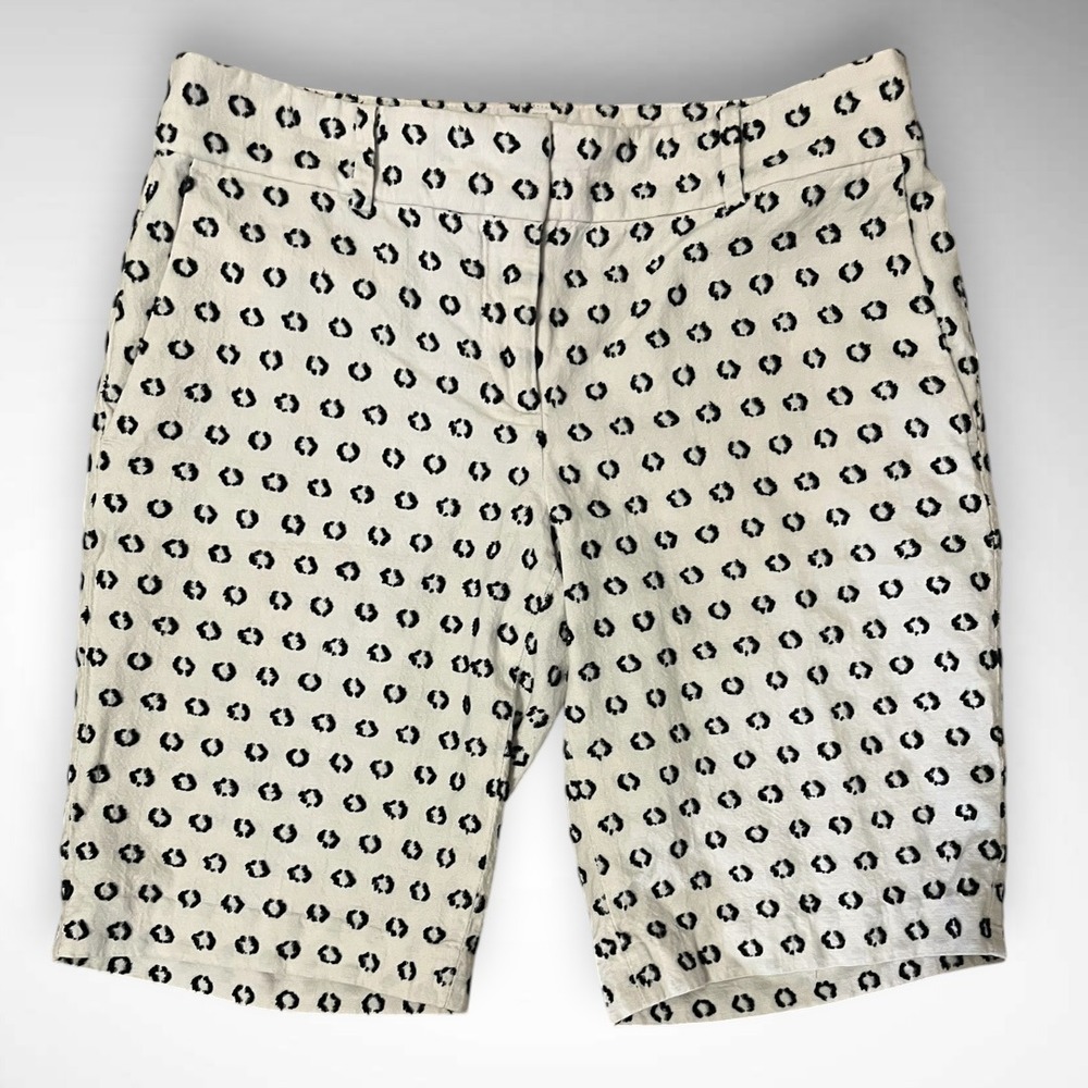 ANN TAYLOR Ivory and Black Devin Boardwalk Cotton Bermuda Shorts Size 4 | EUC